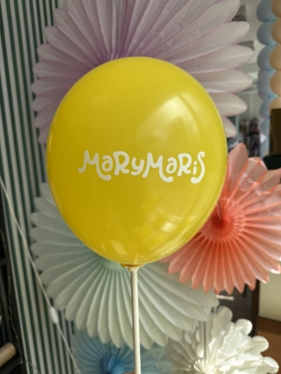 Balionai su logotipu "Mary Maris"