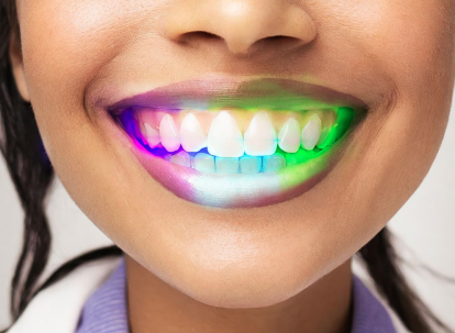 Dekoratyvinė LED dantų plokštelė