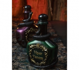 Dekoratyvinis butelis "Gyvatės nuodai" 1
