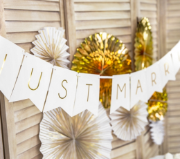 Girlianda "Just Married", balta-auksinė (1,55 m) 1