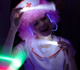 LED optinio pluošto šviečianti lazdelė (26 cm) 2