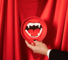 Lėkštutės "Vampyro dantys" (6 vnt./17 cm) 2 Lėkštutės "Vampyro dantys" (6 vnt./17 cm) 2