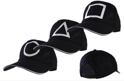 Kepuraitė su snapeliu "Geometrinė figūra"