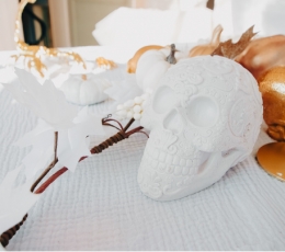  Настольная декорация "Белый череп", узорчатый (11х14 см) 1
