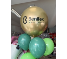 Personalizuotas lipdukas ant baliono "Benifex"