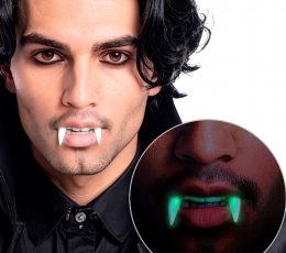 Vampyro iltys, šviečiančios tamsoje 1